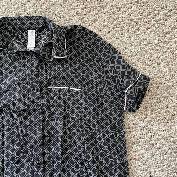 SALE Stars Above Simply Cool Geometric Pajama Top - Picture 4 of 6